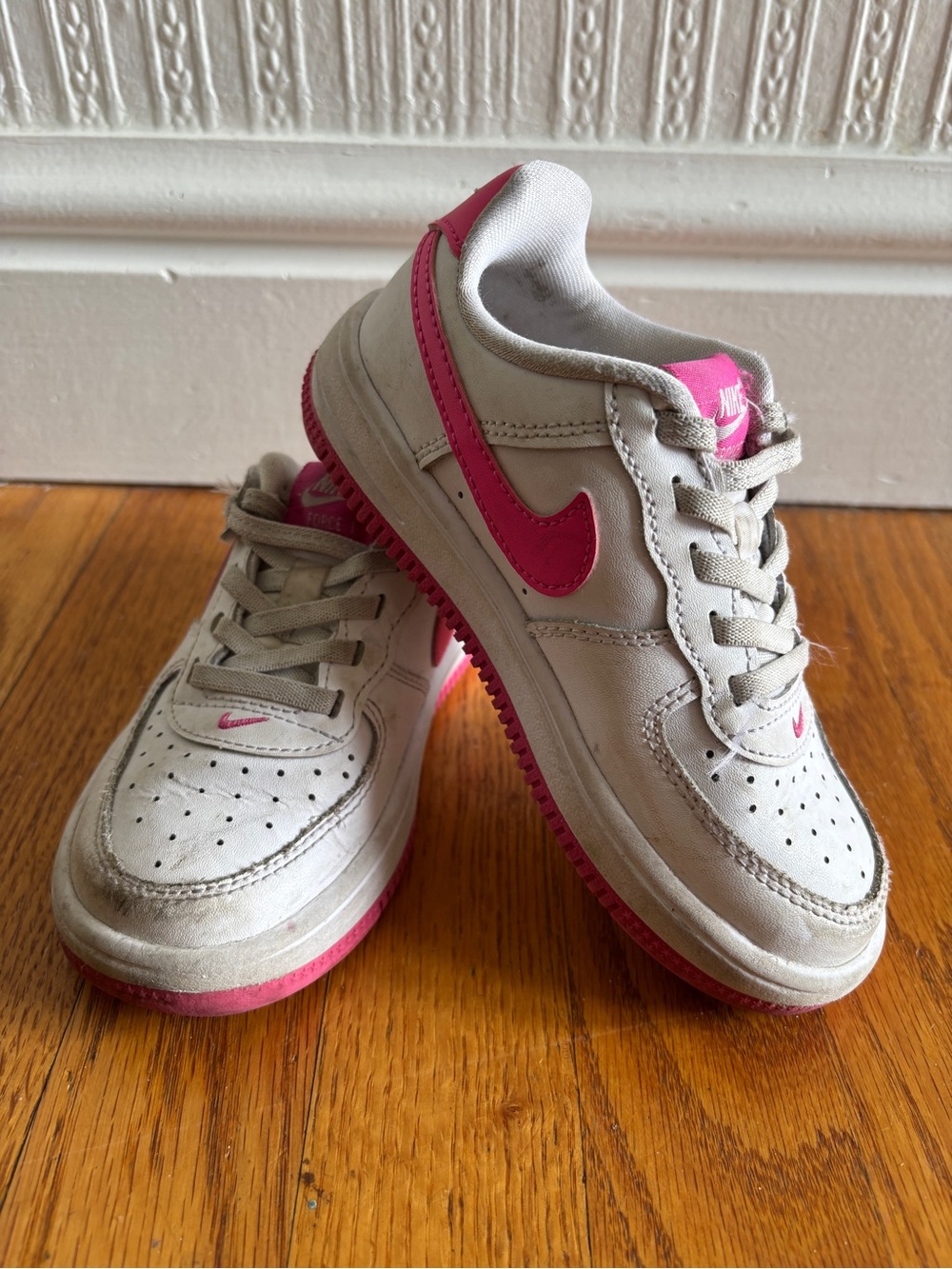 Nike White Low-Top Sneakers with Hot Pink Swoosh